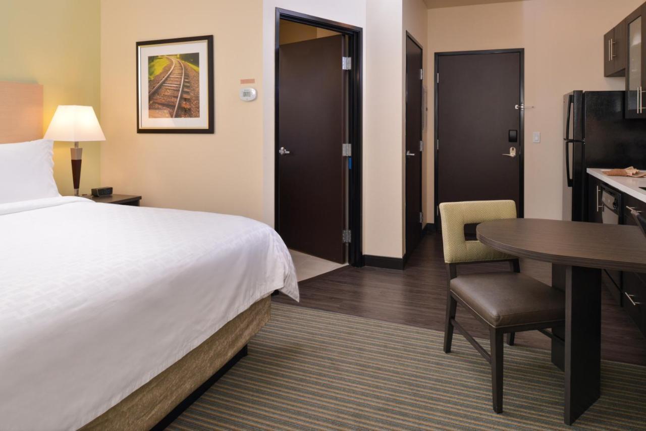 แคนเดิลวูด สวีท ออสตินแอร์พอร์ต Hotel ภายนอก รูปภาพ
